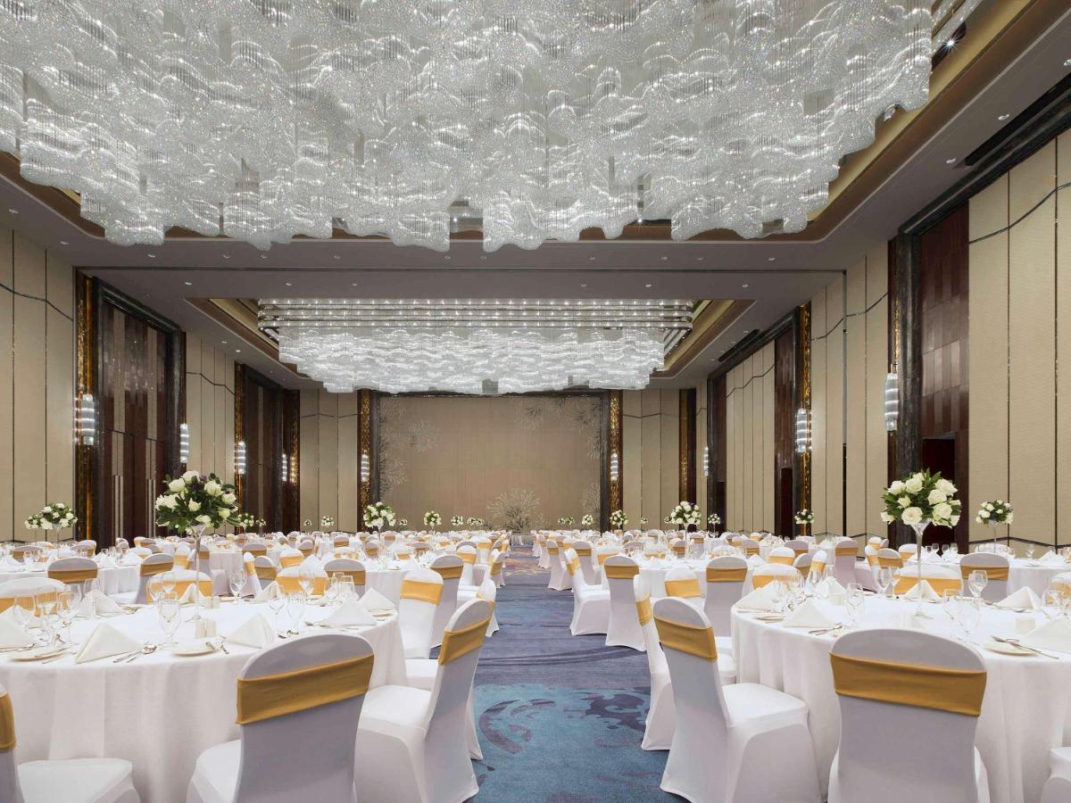 Pullman Yantai Center Hotel Kültér fotó
