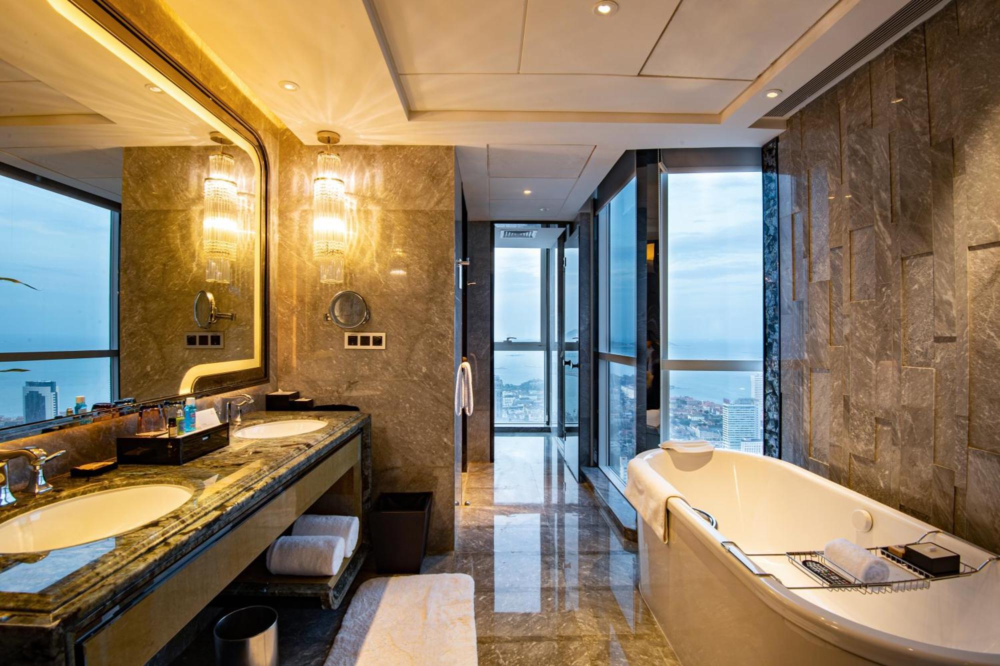Pullman Yantai Center Hotel Kültér fotó